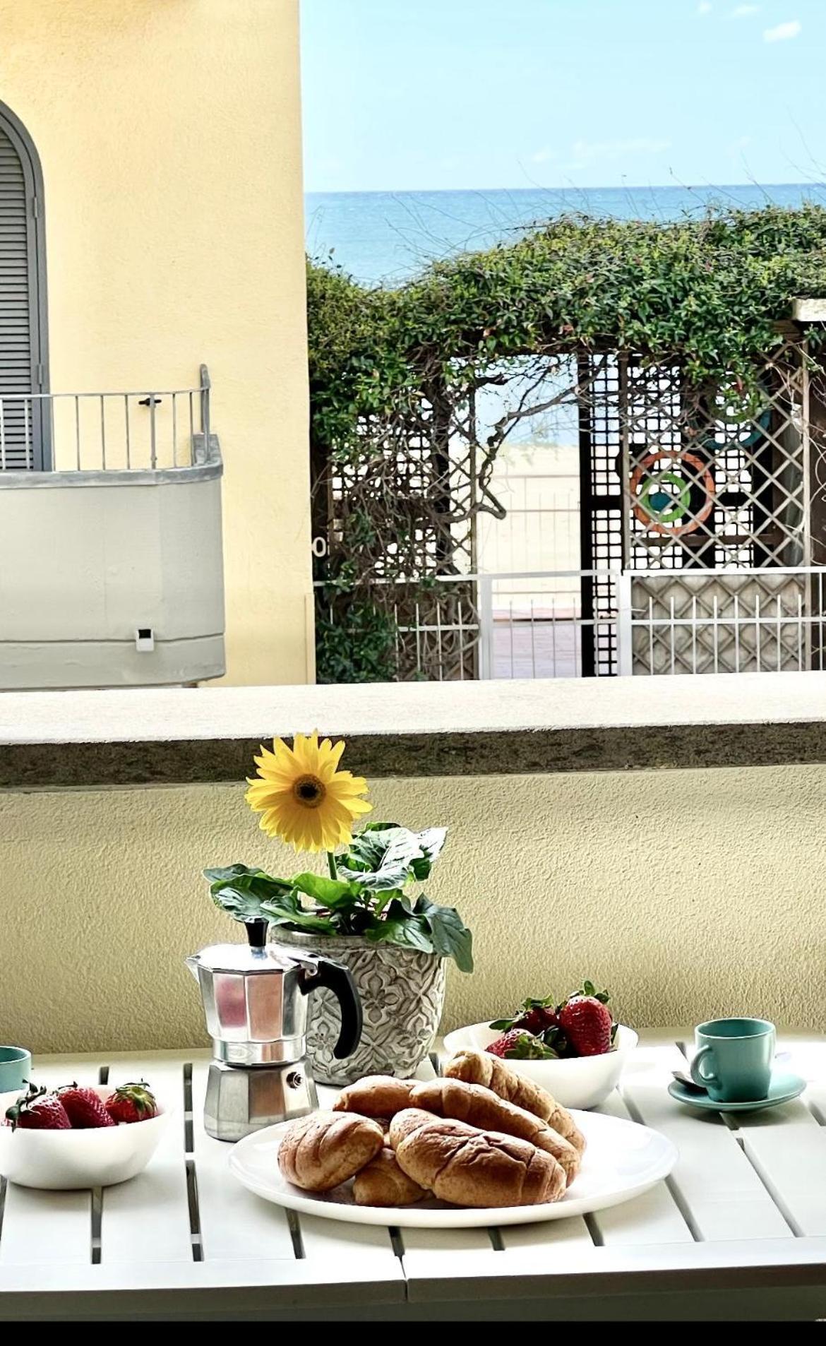 קסטליונה דלה פסקאיה Mono Rosina, Aria Condizionata E Balcone A Soli 50 Metri Dal Mare! By Alfareal מראה חיצוני תמונה