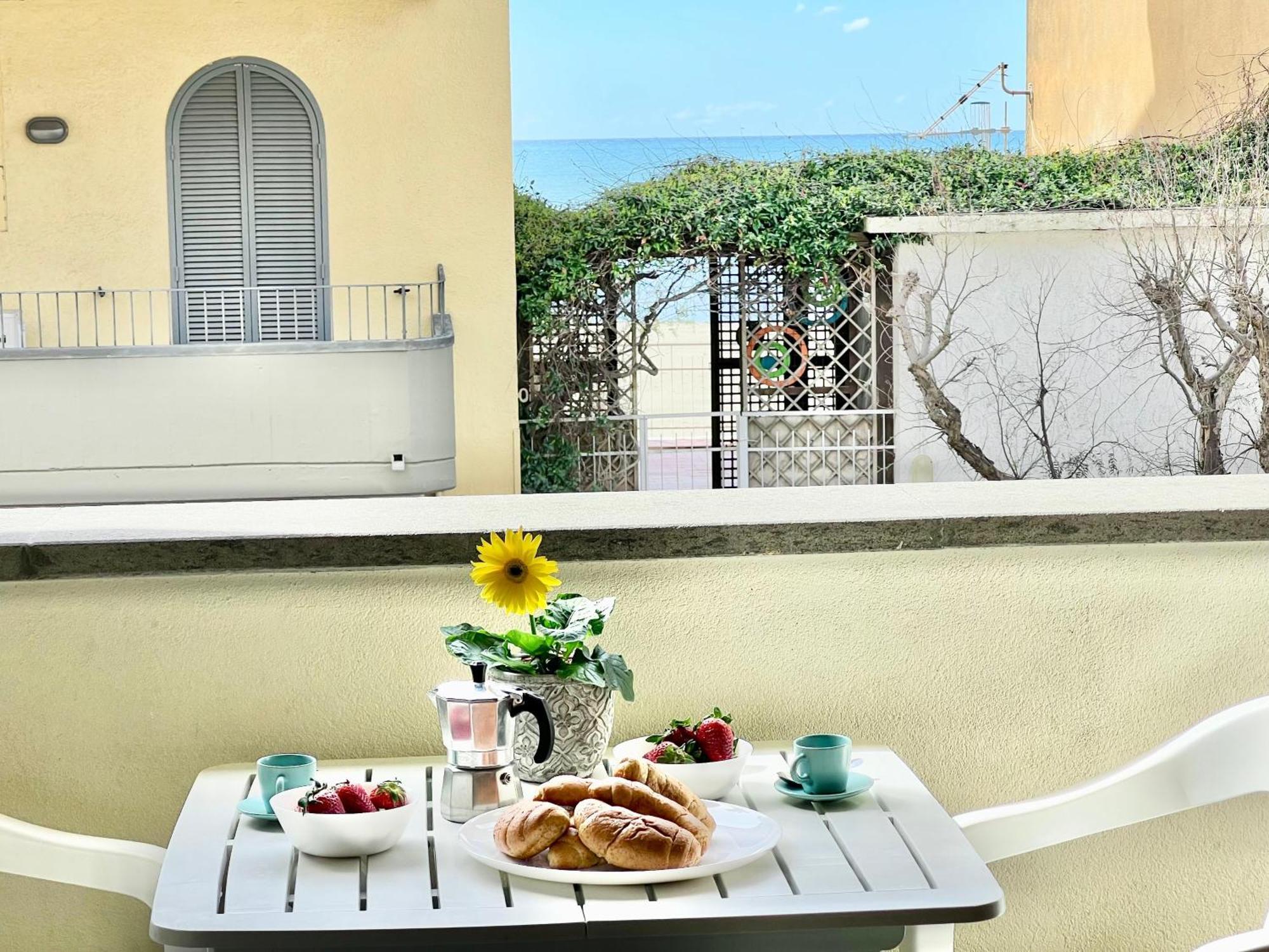 קסטליונה דלה פסקאיה Mono Rosina, Aria Condizionata E Balcone A Soli 50 Metri Dal Mare! By Alfareal מראה חיצוני תמונה